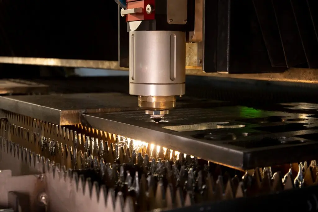 Gerdau desenvolve primeira chapa grossa para processamento em equipamentos de corte à laser de alta potência.
